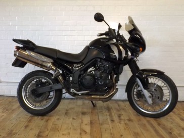 10415 - Triumph Tiger 955